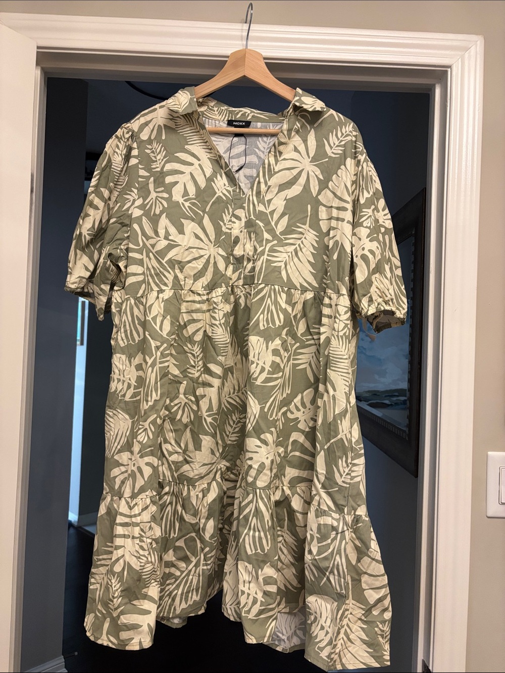 Mexx Olive Green and Cream Tropical Leaf Dress - Picture 1 of 3